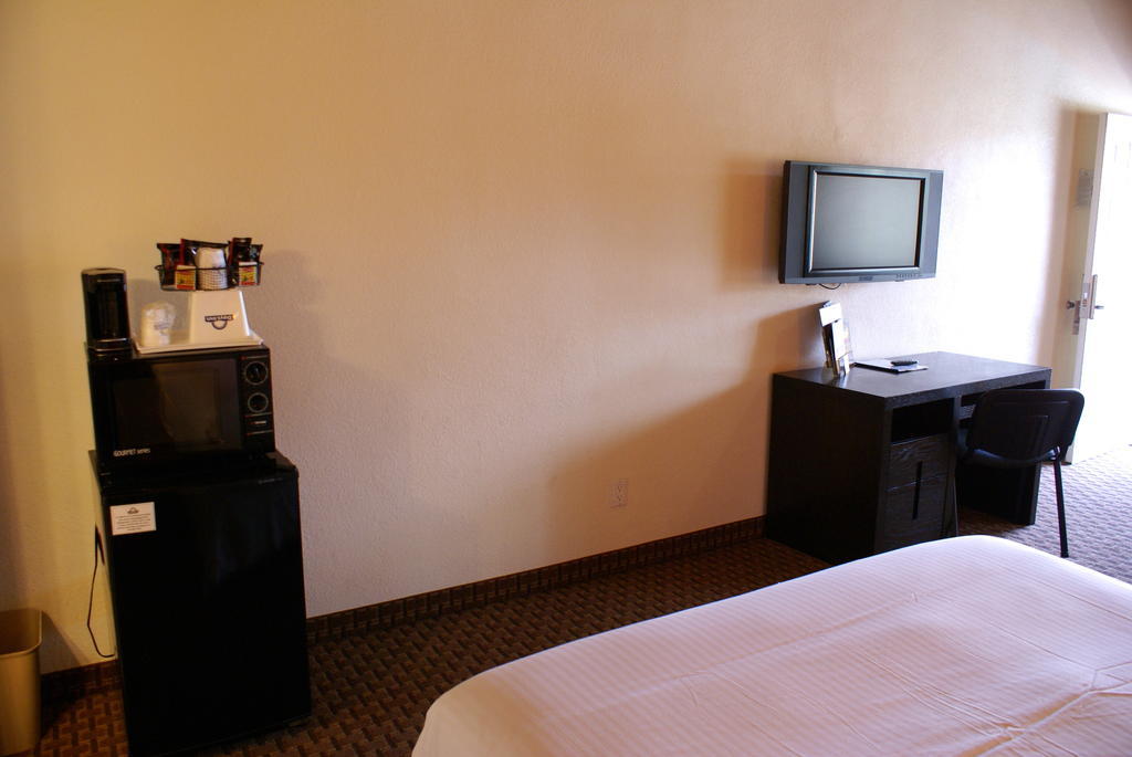 Days Inn Harbor View San Diego Kültér fotó